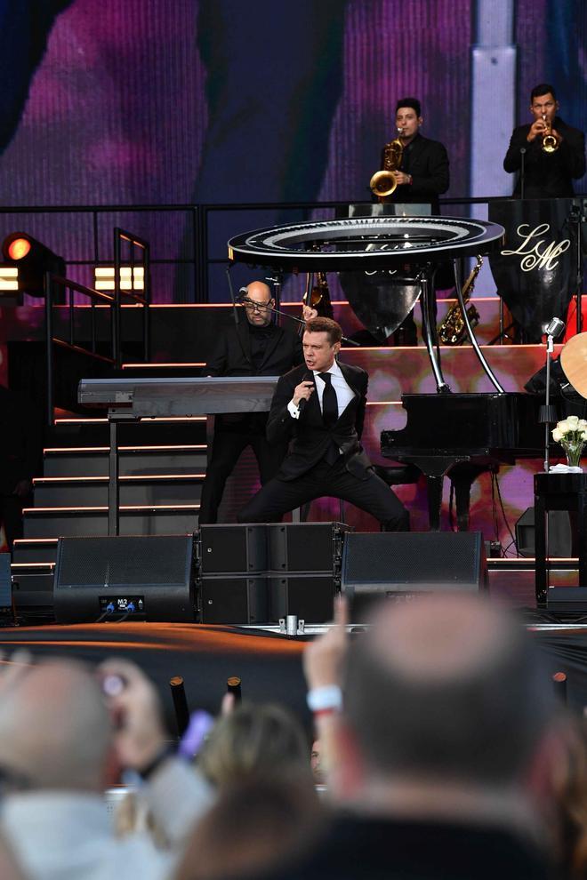Luis Miguel alarga su leyenda en A Coruña