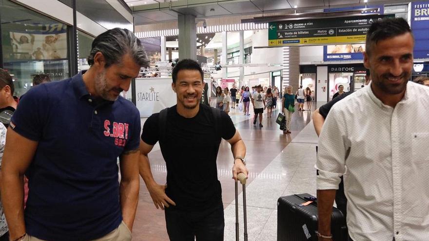 Okazaki y Caminero, juntos en la estación de trenes malagueña