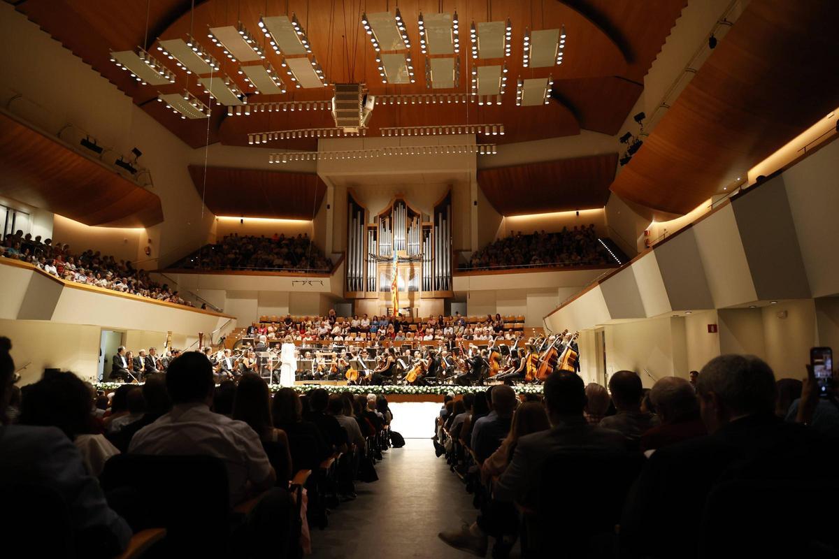 El órgano, presidiendo la Sala Iturbi del Palau de la Música.