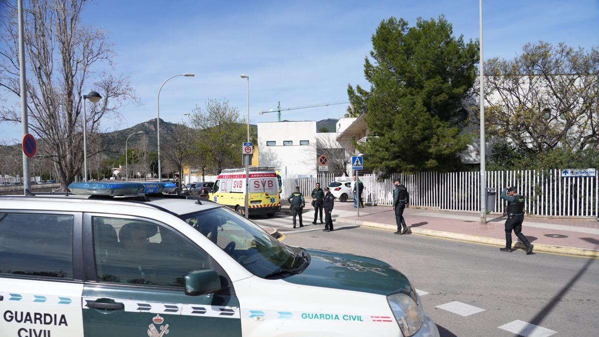 Vídeo: Una trabajadora sanitaria apuñalada en el centro de salud de Benicàssim
