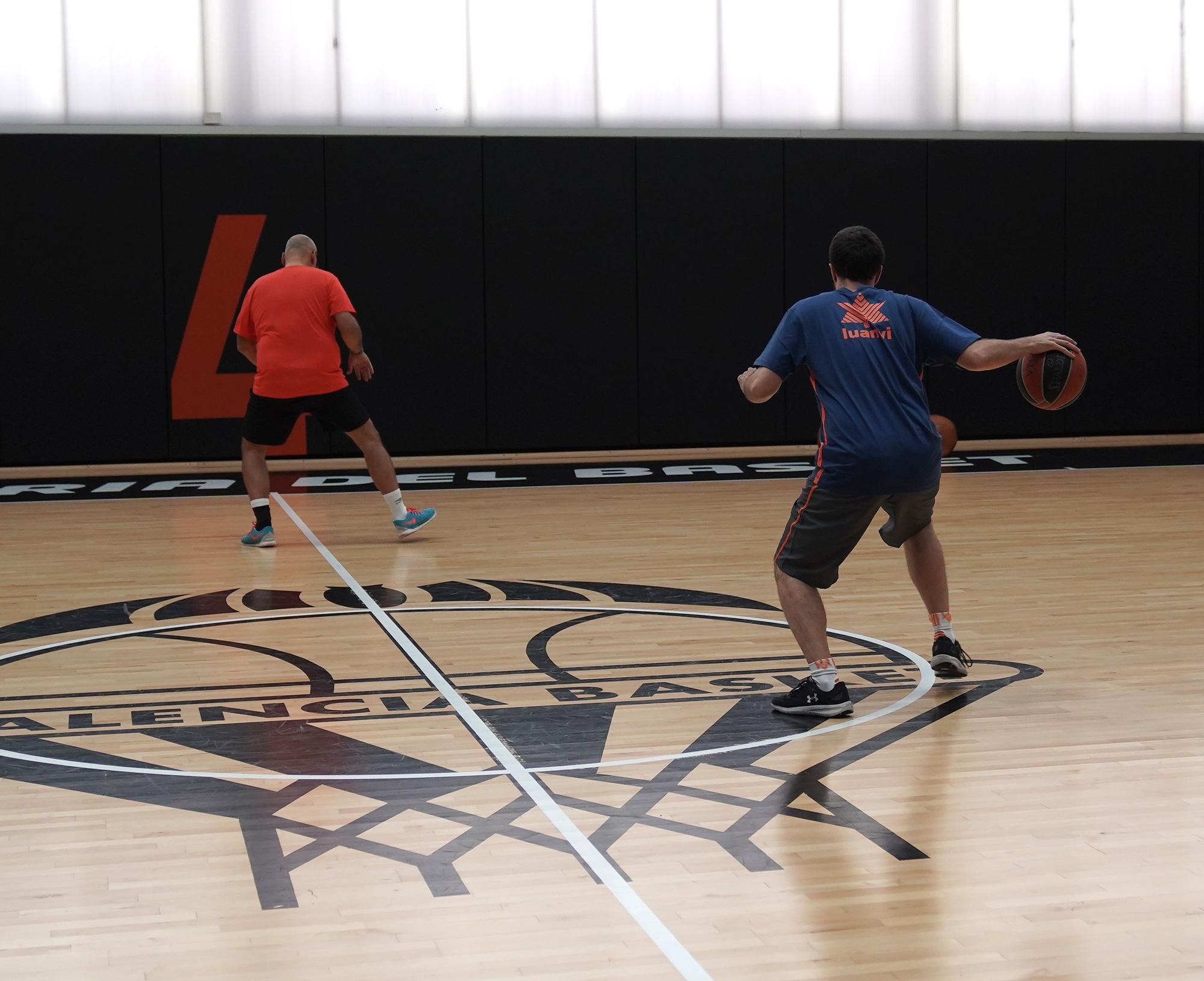 BasketFit, el programa de entrenamiento de L’Alqueria del Basket con ejercicios de fuerza y aeróbicos que integra actividades de baloncesto, crece solo tres meses después de su lanzamiento.