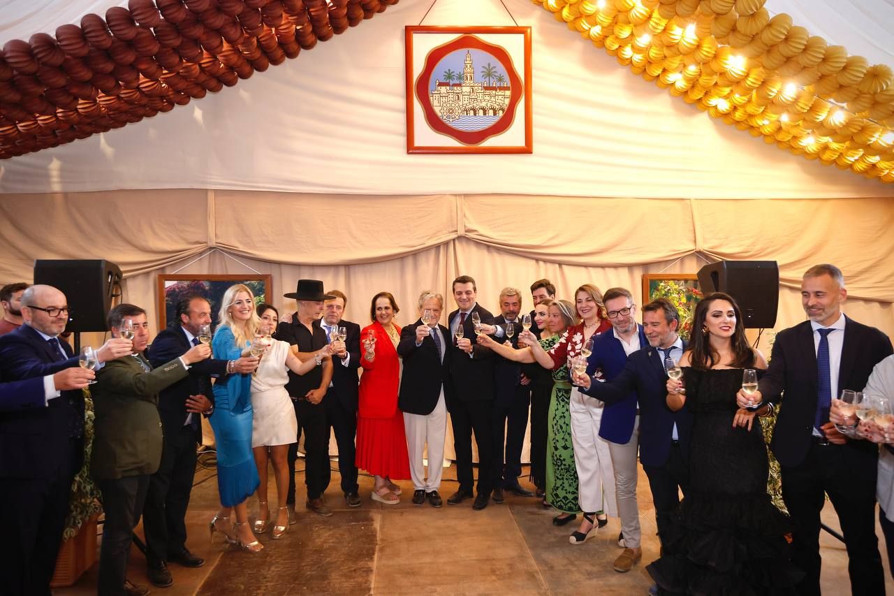 La recepción oficial del Ayuntamiento de Córdoba en el incio de la Feria 2025, en imágenes