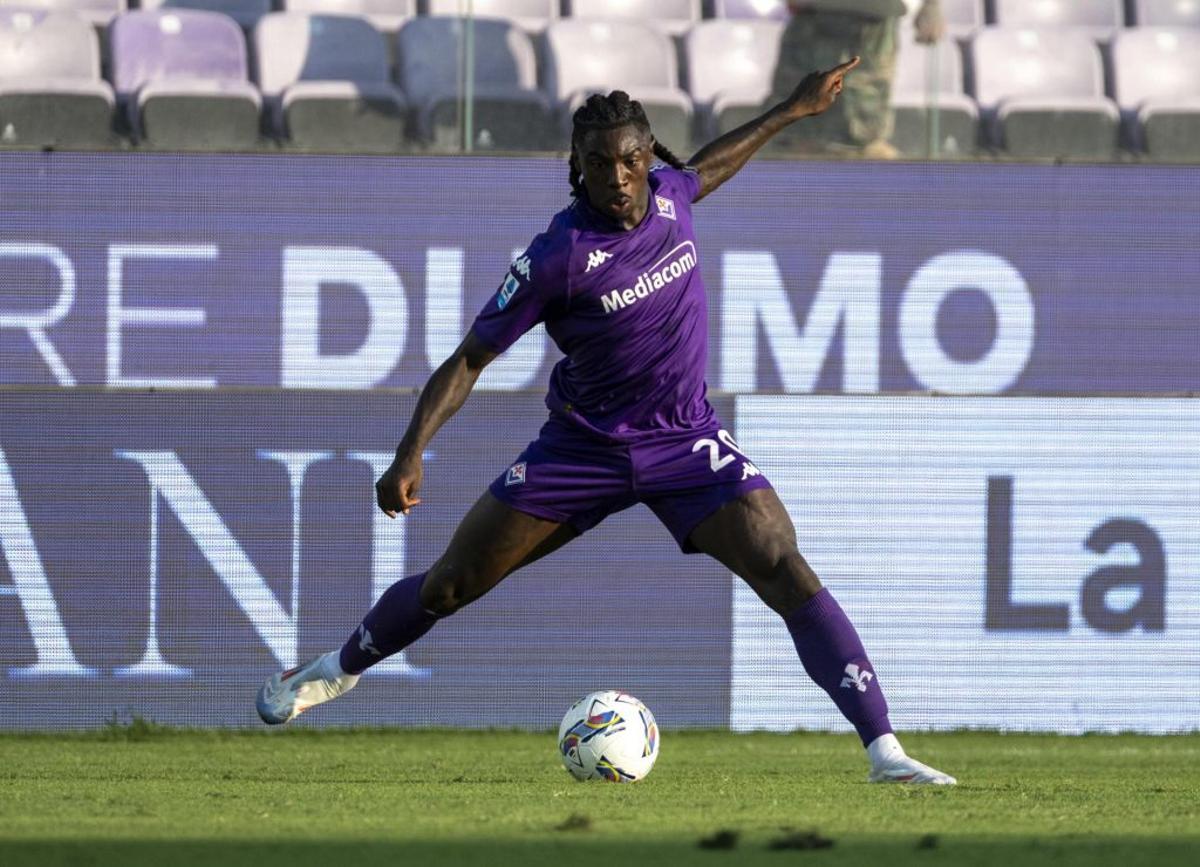 Moise Kean con la Fiorentina en la Serie A