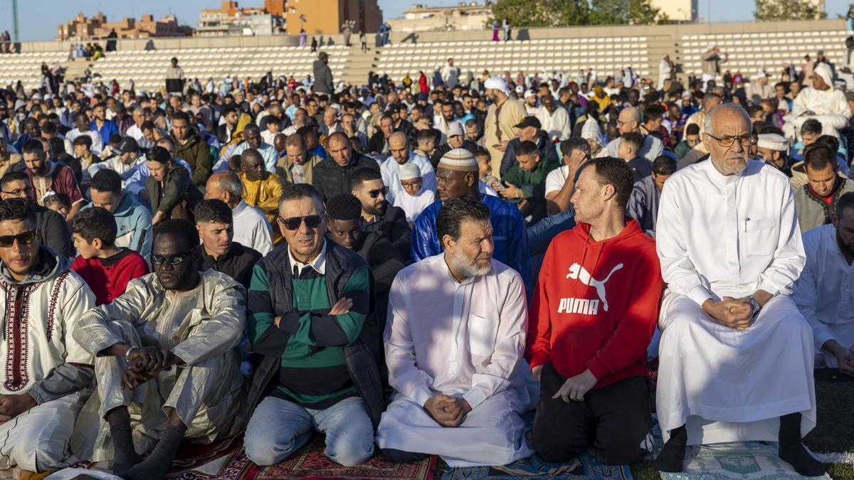 La mujer musulmana exigió clases islámicas para su hijo