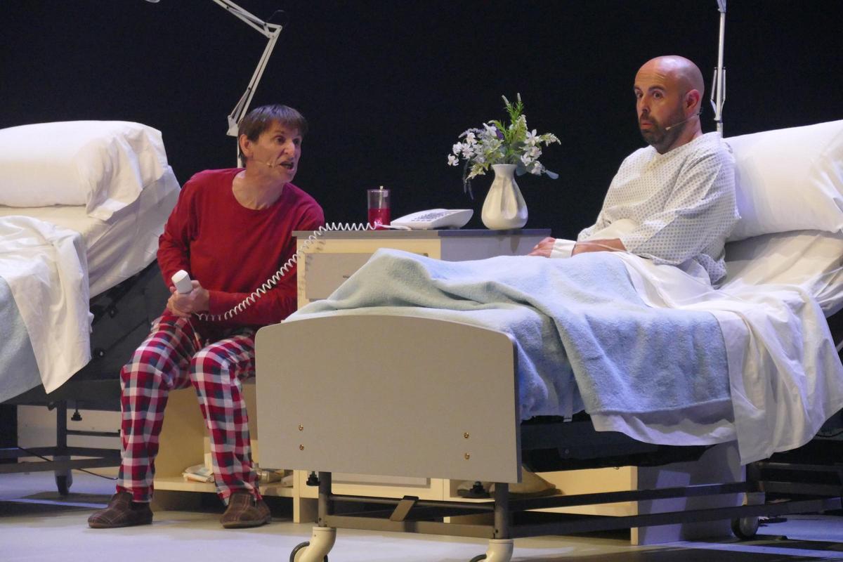 EN IMATGES | Albert Pla i Peyu omplen de rialles el Teatre Municipal El Jardí de Figueres amb 'Hamlet'