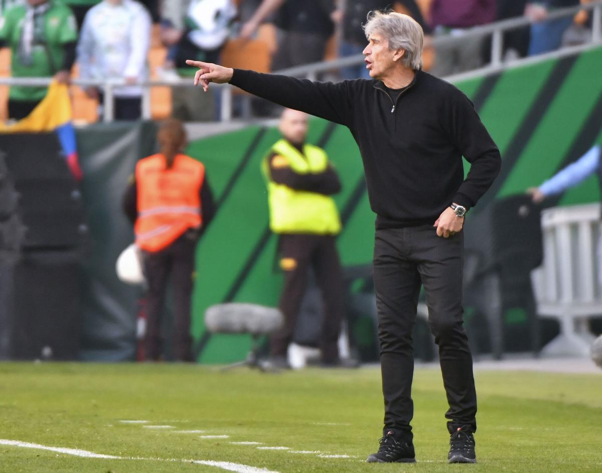 Manuel Pellegrini, durante el encuentro frente al Rayo Vallecano.