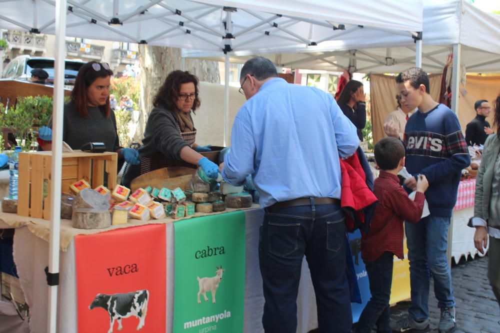 Figueres rep riuades de gent a les fires de carrer