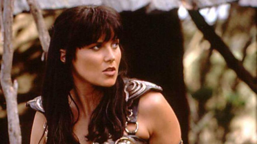 Lucy Lawless como Xena.