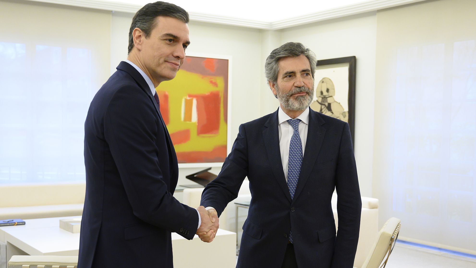 El presidente del Tribunal Supremo, Carlos Lesmes, junto a Pedro Sánchez