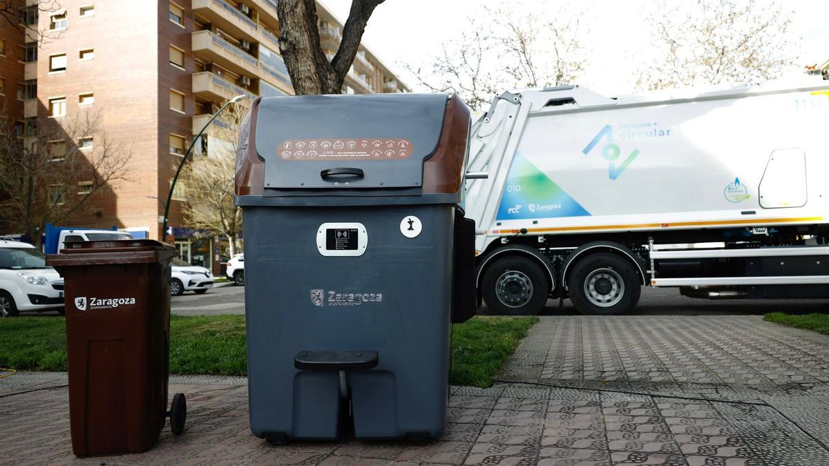 Así es el nuevo contenedor marrón que se va a implantar en toda la ciudad.