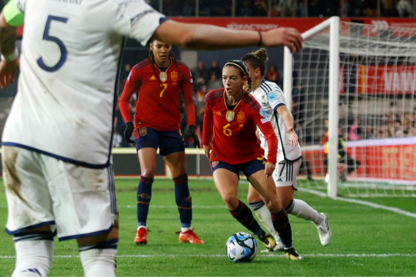 La afición se vuelca con las campeonas del mundo