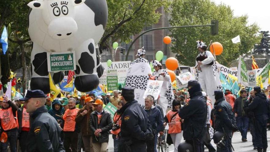 Protesta de ganaderos de leche en Madrid en 2009.