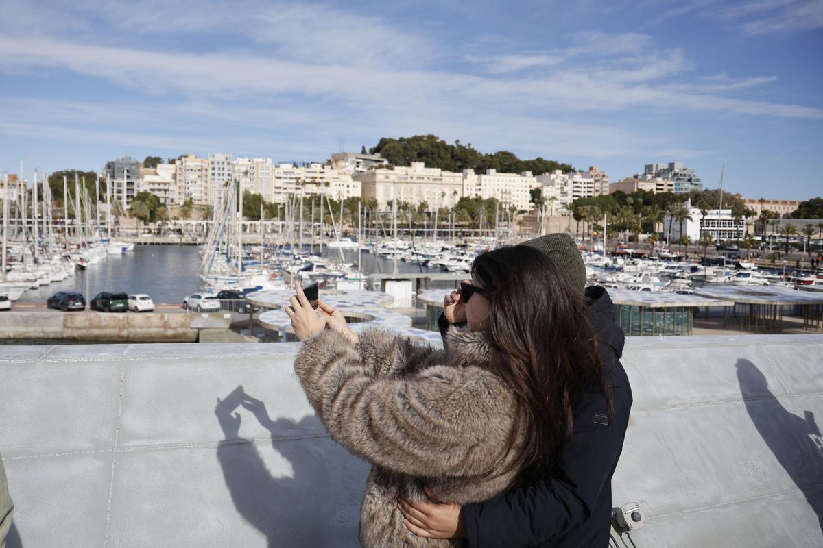 Las fotos de la fragata Álvaro de Bázan durante su visita a Cartagena