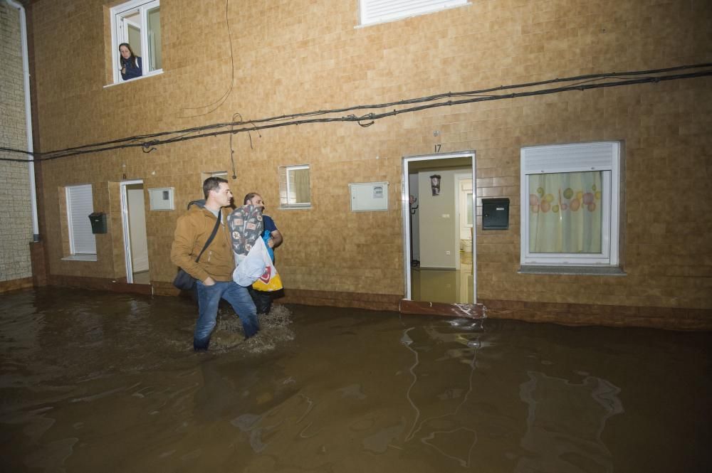 La borrasca 'Elsa' causa inundaciones en Sada