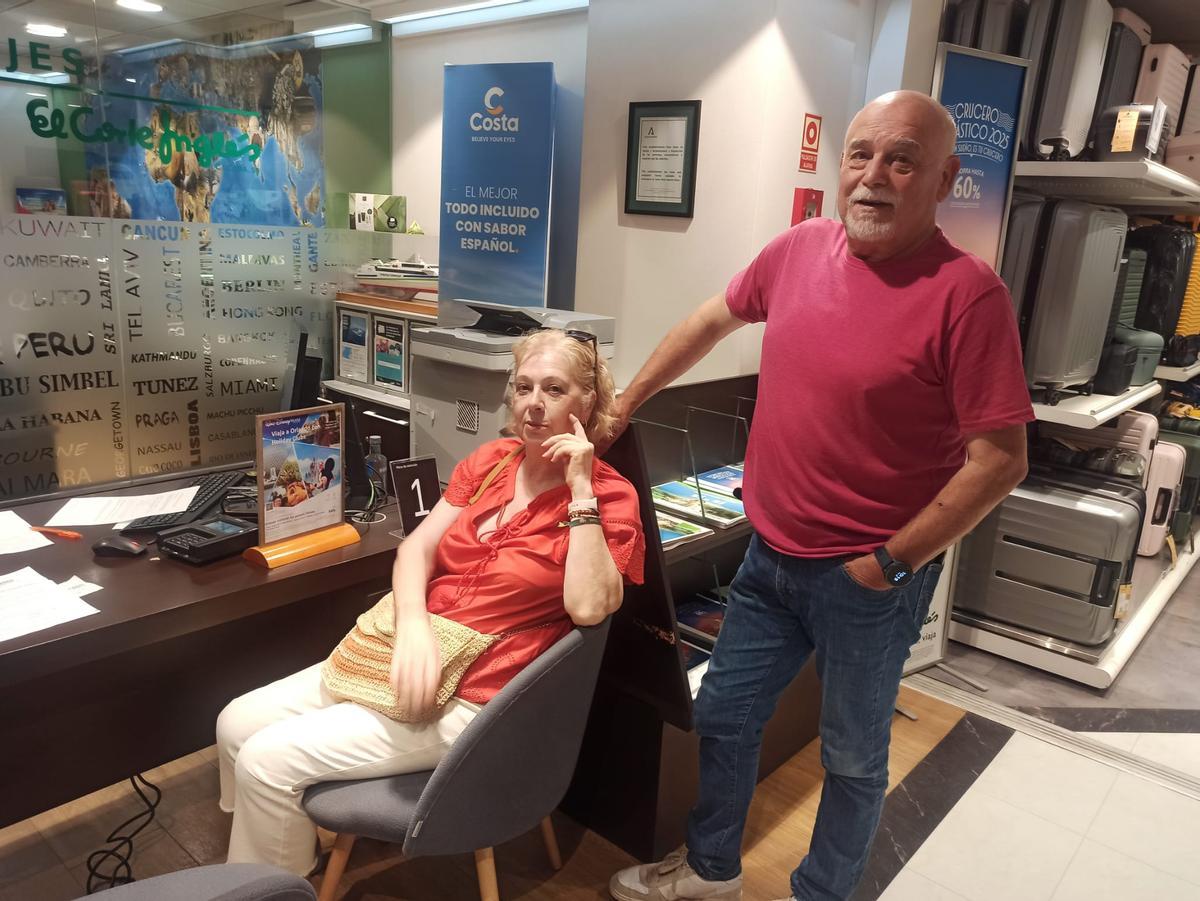 Isabel y su marido han conseguido plaza para el viaje cultural a San Sebastián.