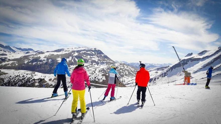 &quot;Ski Pirineos&quot;: nace el abono de temporada más grande de España