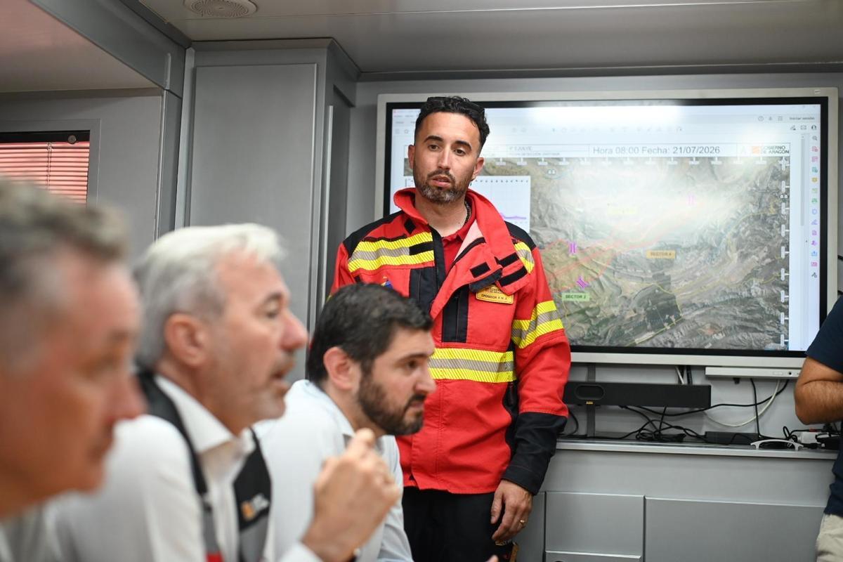 En imágenes | Segundo día de incendio en Ejulve