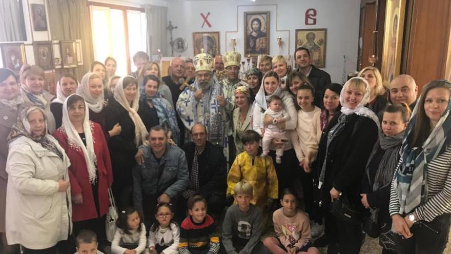 La comunidad ortodoxa en Zaragoza: En la iglesia no cabe la guerra