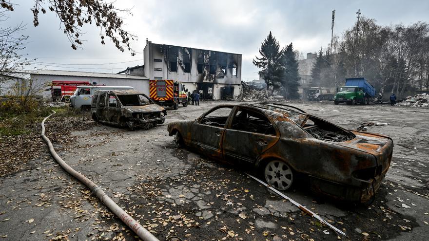 Moren quatre persones en un bombardeig de Rússia contra un punt d&#039;entrega d&#039;ajuda humanitària a Zaporíjia