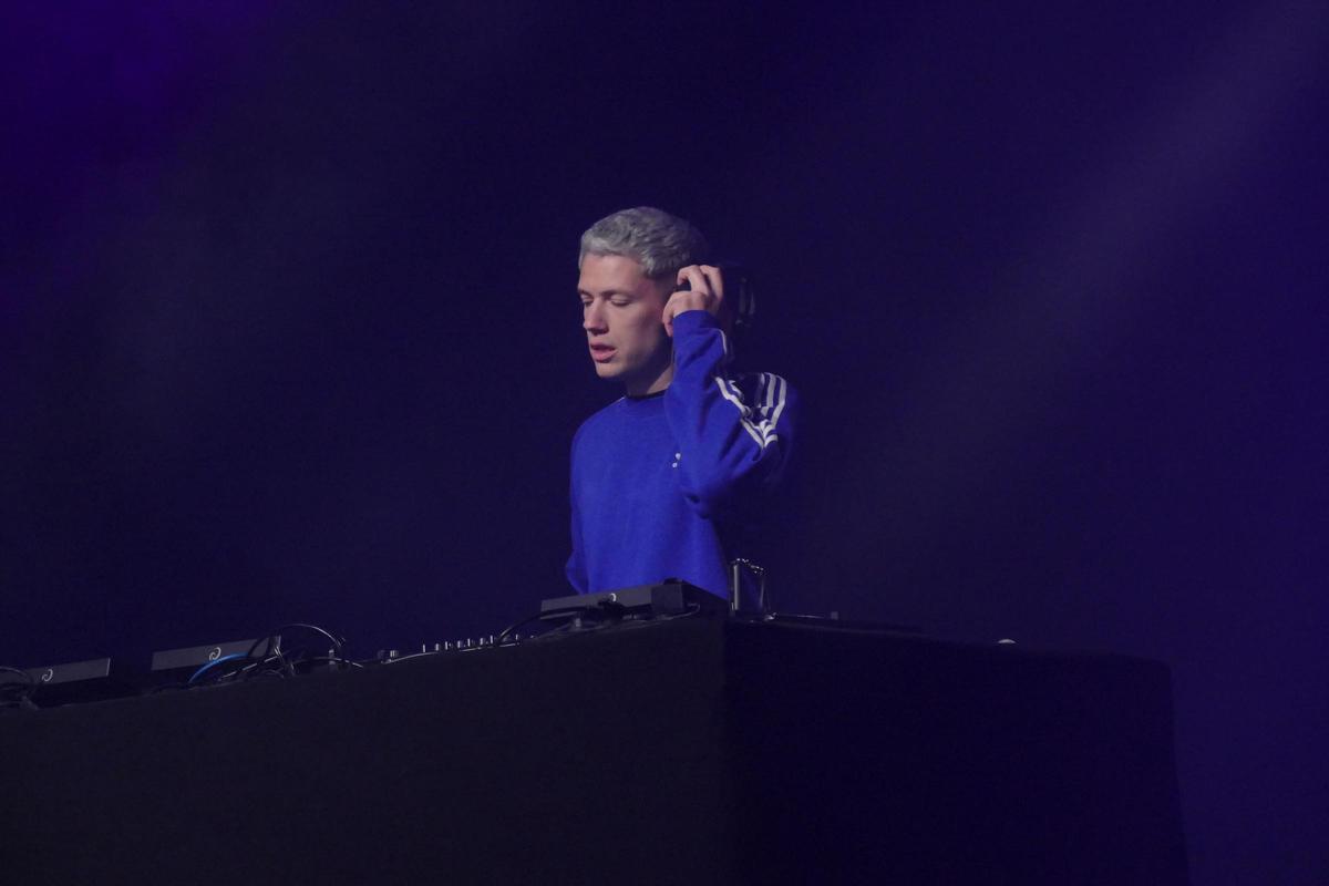 Flaix FM i Lia Jensen omplen la primera nit de Barraques al Rampell