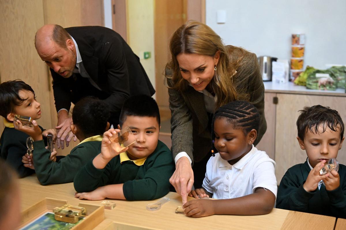 Kate Middleton cambia de ''look' y luce melena rubia