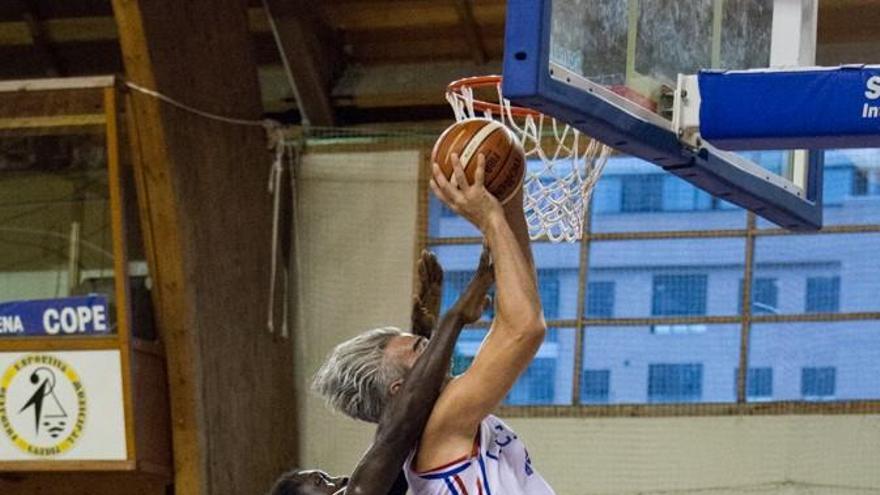 Triunfo del HLA Lucentum en el último segundo en el derbi frente al Hispagan UPB Gandia