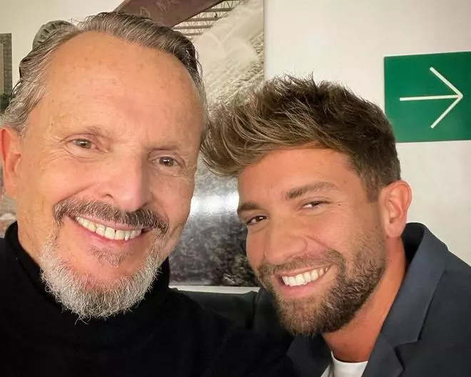 Pablo Alborán, el 'amante bandido' (y secreto) de Miguel Bosé