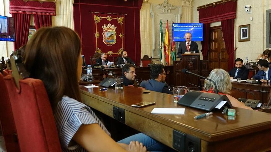 Francisco de la Torre fue el único de los intervinientes que no tuvo limitación de tiempo y monopolizó el debate.