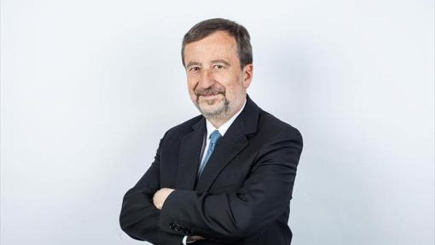 Tomàs Muniesa, un hombre de la casa para presidir CaixaBank