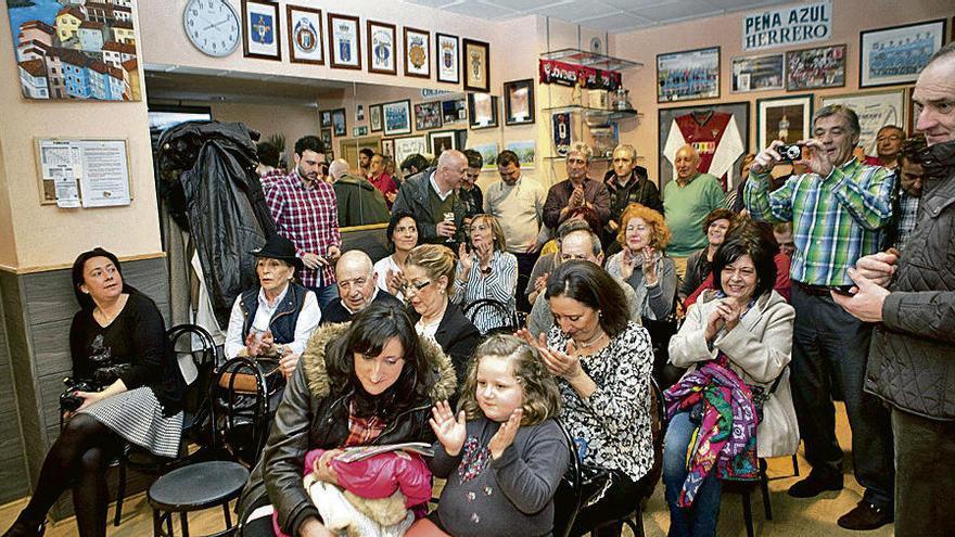 La celebración de un aniversario de la Peña Herrero.