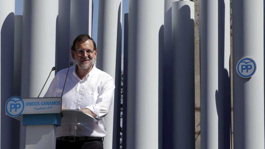 Rajoy: «Ni els escons ni els vots serveixen per legitimar una operació il·legal»