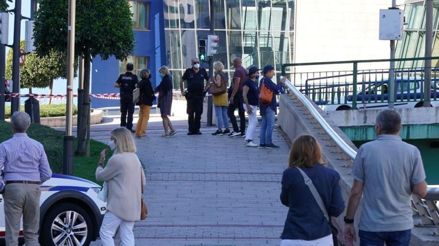 Desalojan el Museo Guggenheim de Bilbao y los alrededores por un paquete sospechoso