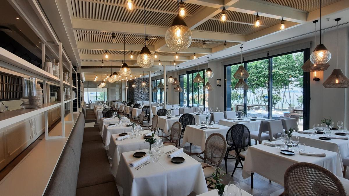 Interior del restaurante Beira.