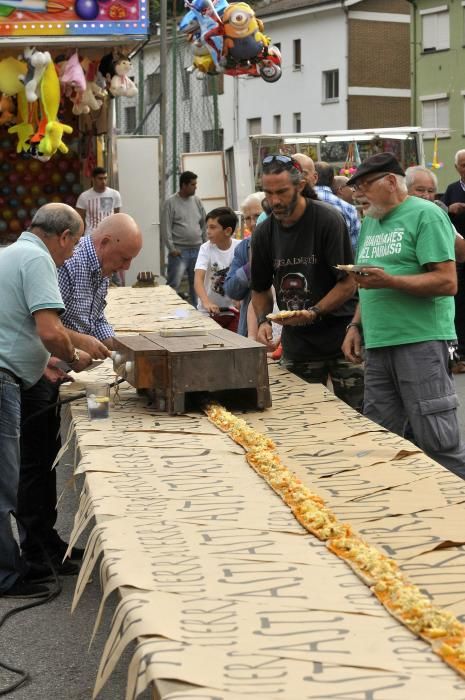 La tosta más grande del mundo en las fiestas de La Probe, Morcín