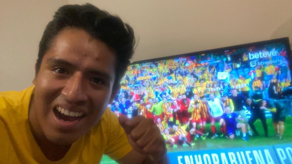 Alexander Liebach, celebrando el ascenso del Sant Andreu