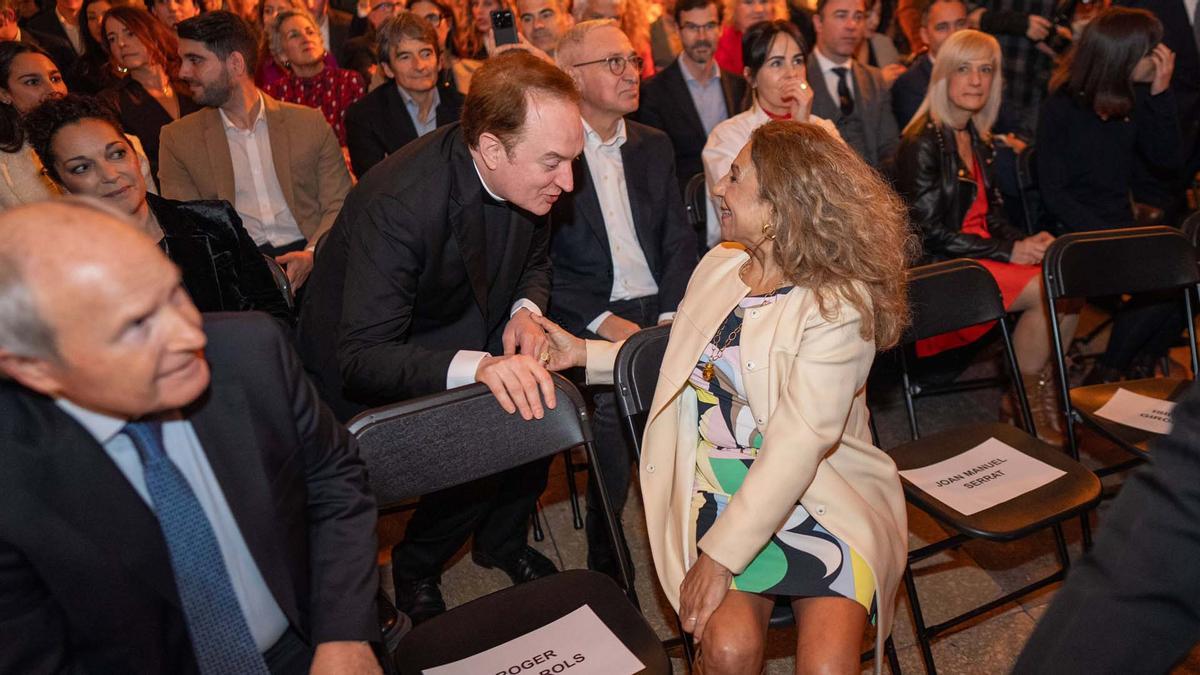 "Festas de Santa Eulália",  invitado de honor este año Joan Manuel Serrat que presentó Lolita Flores.