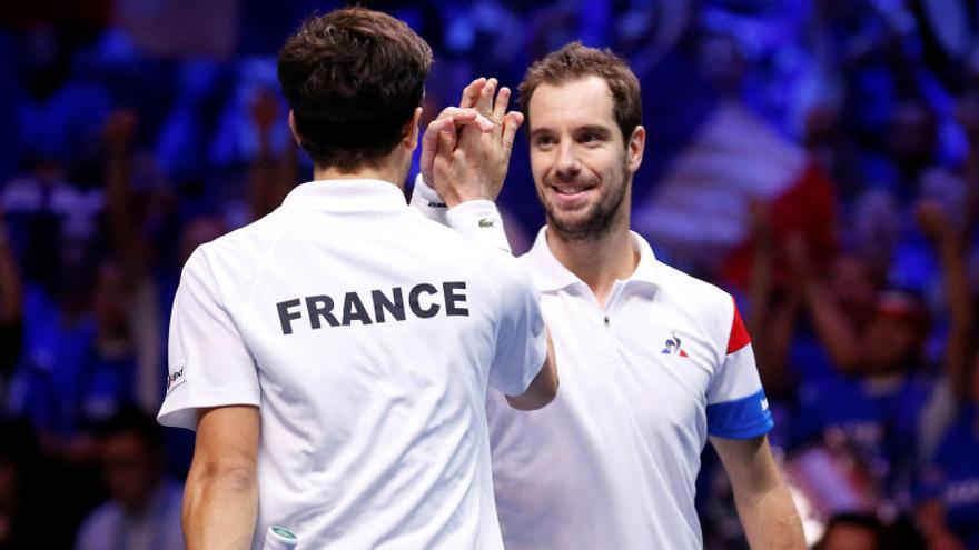 Gasquet y Herbert, de espaldas, celebran su triunfo.