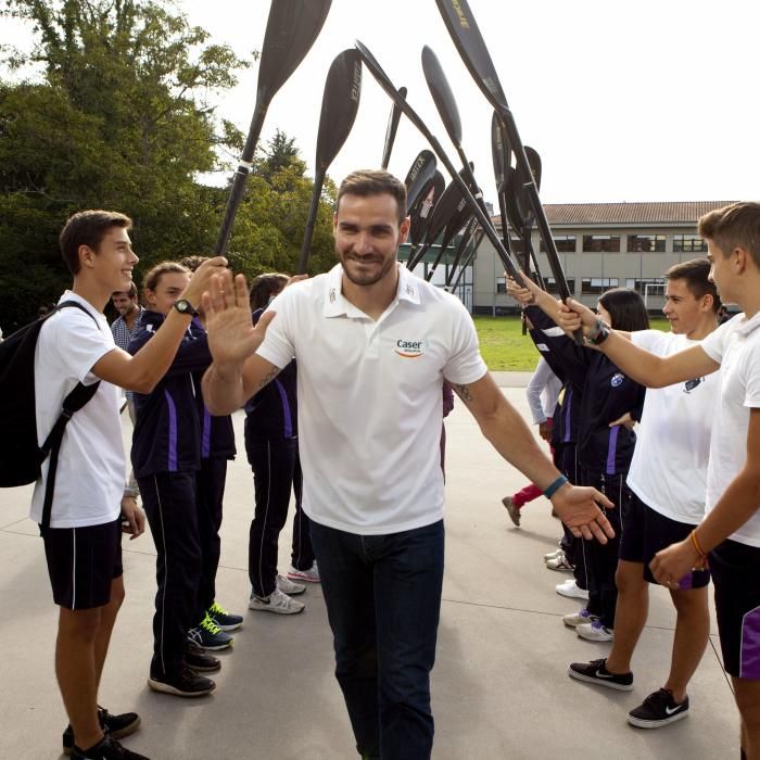 Encuentro del medallista olímpico, Saúl Craviotto, con alumnos del Colegio La Asunción