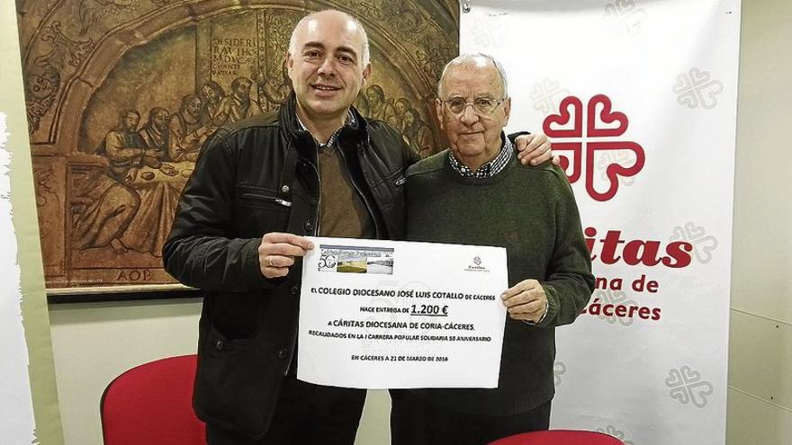 El Diocesano recauda 1.200 euros para Cáritas con su carrera popular