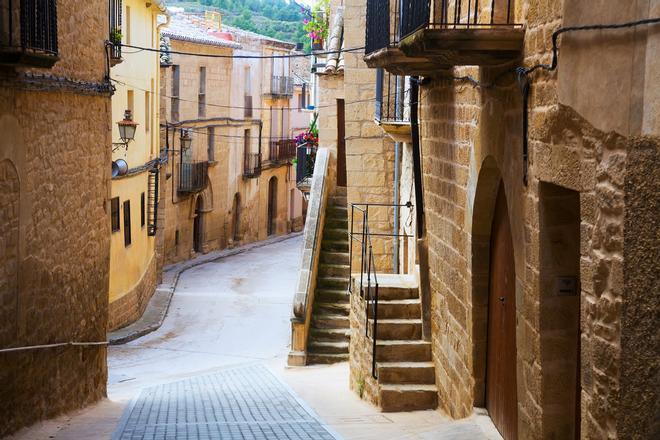 Vista de una de las calles de Calaceite, conocida como la puerta entre Cataluña y Aragón