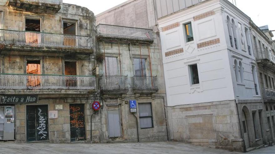 El edificio que acogerá la sede de Down Vigo en la calle Real.