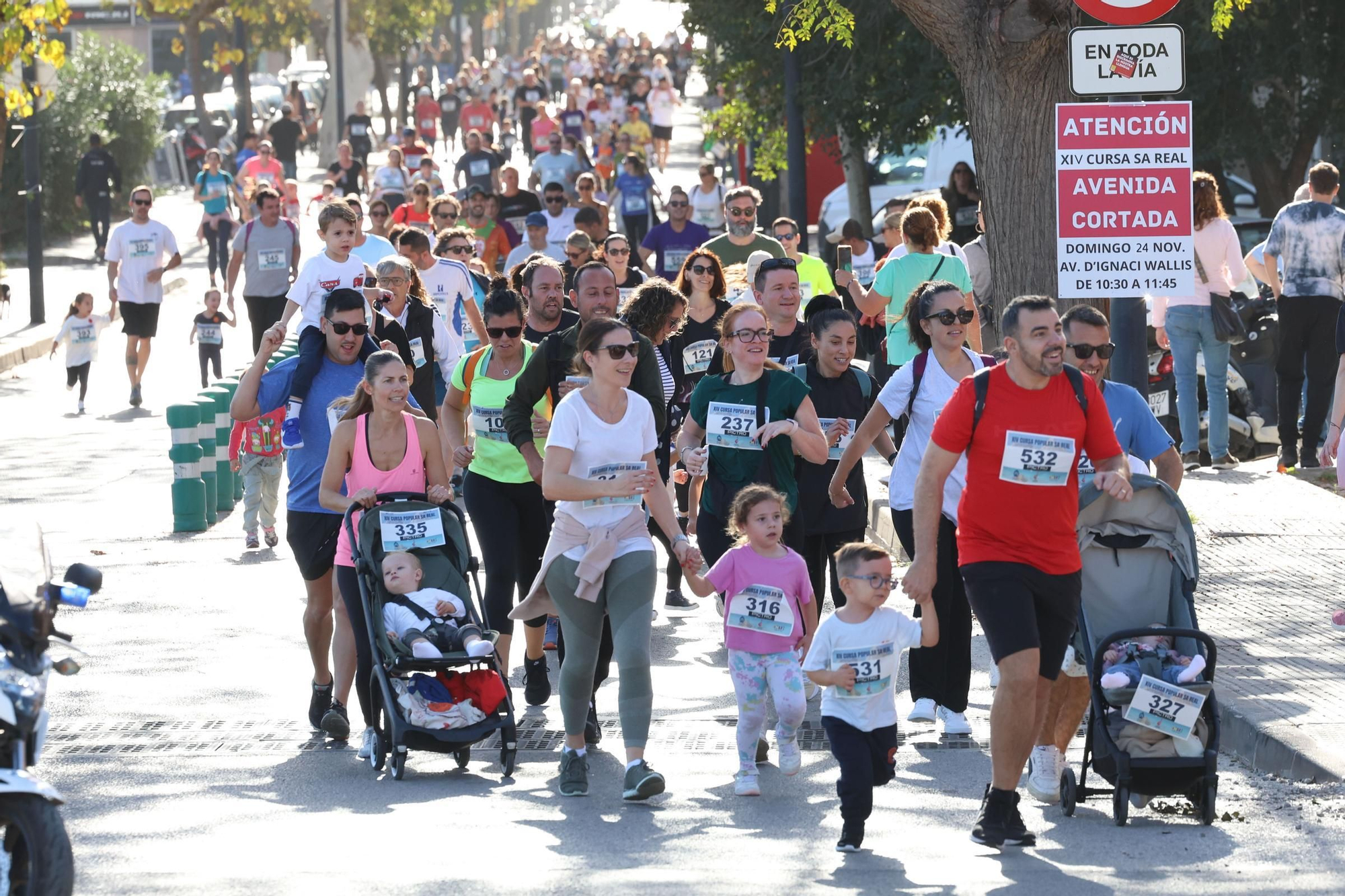 Galería: La carrera festiva de Ibiza para disfrutar en familia