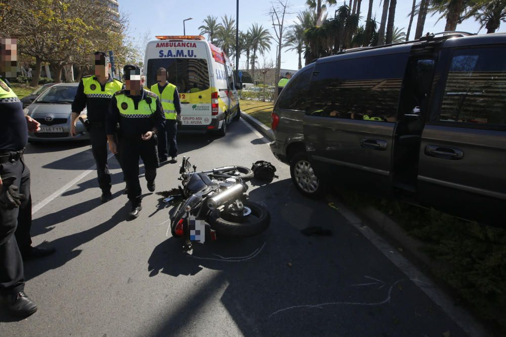 Un motorista herido en un accidente en Alicante