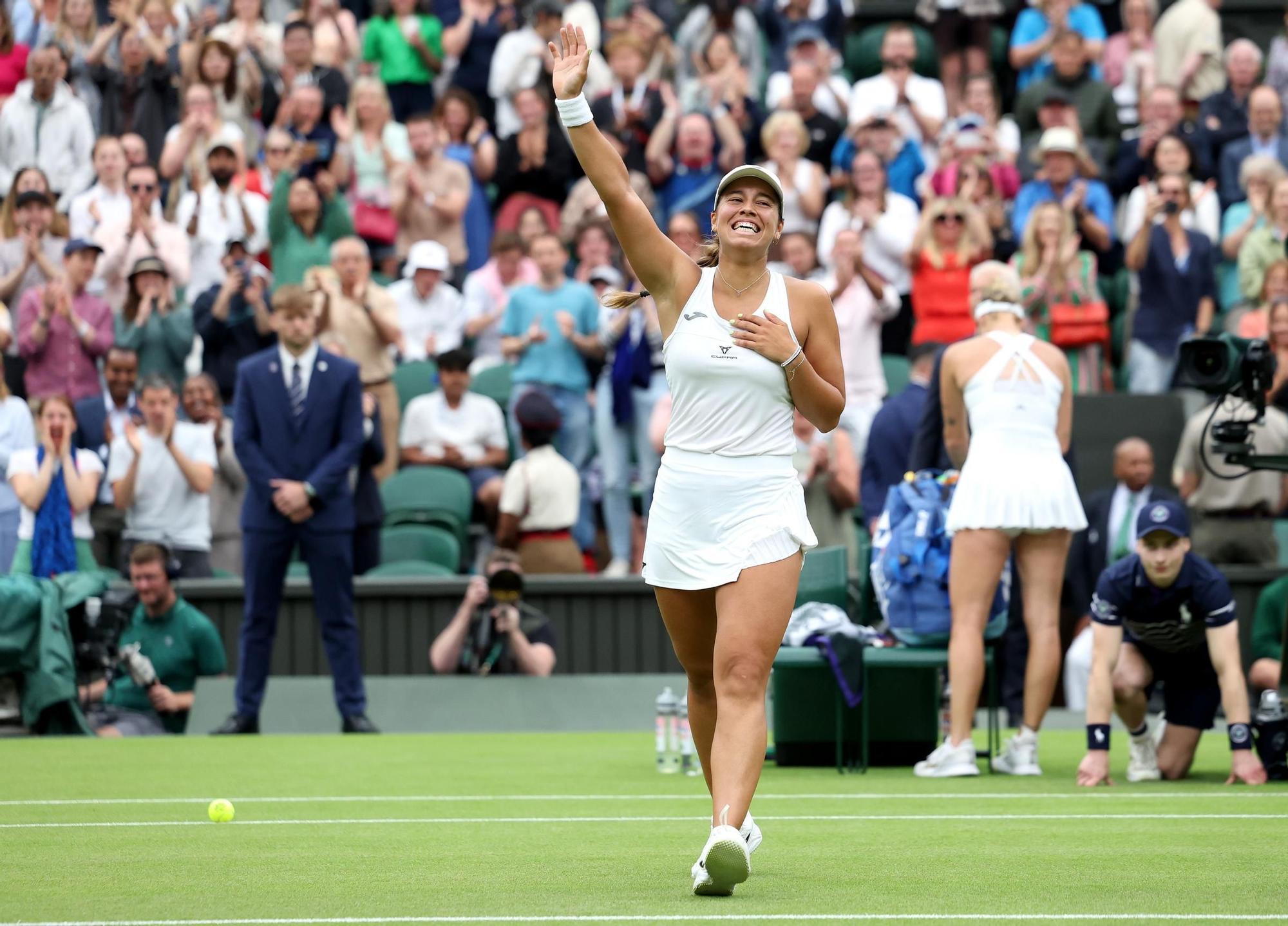 Jéssica Bouzas logra su mayor gesta sobre la hierba de Wimbledon