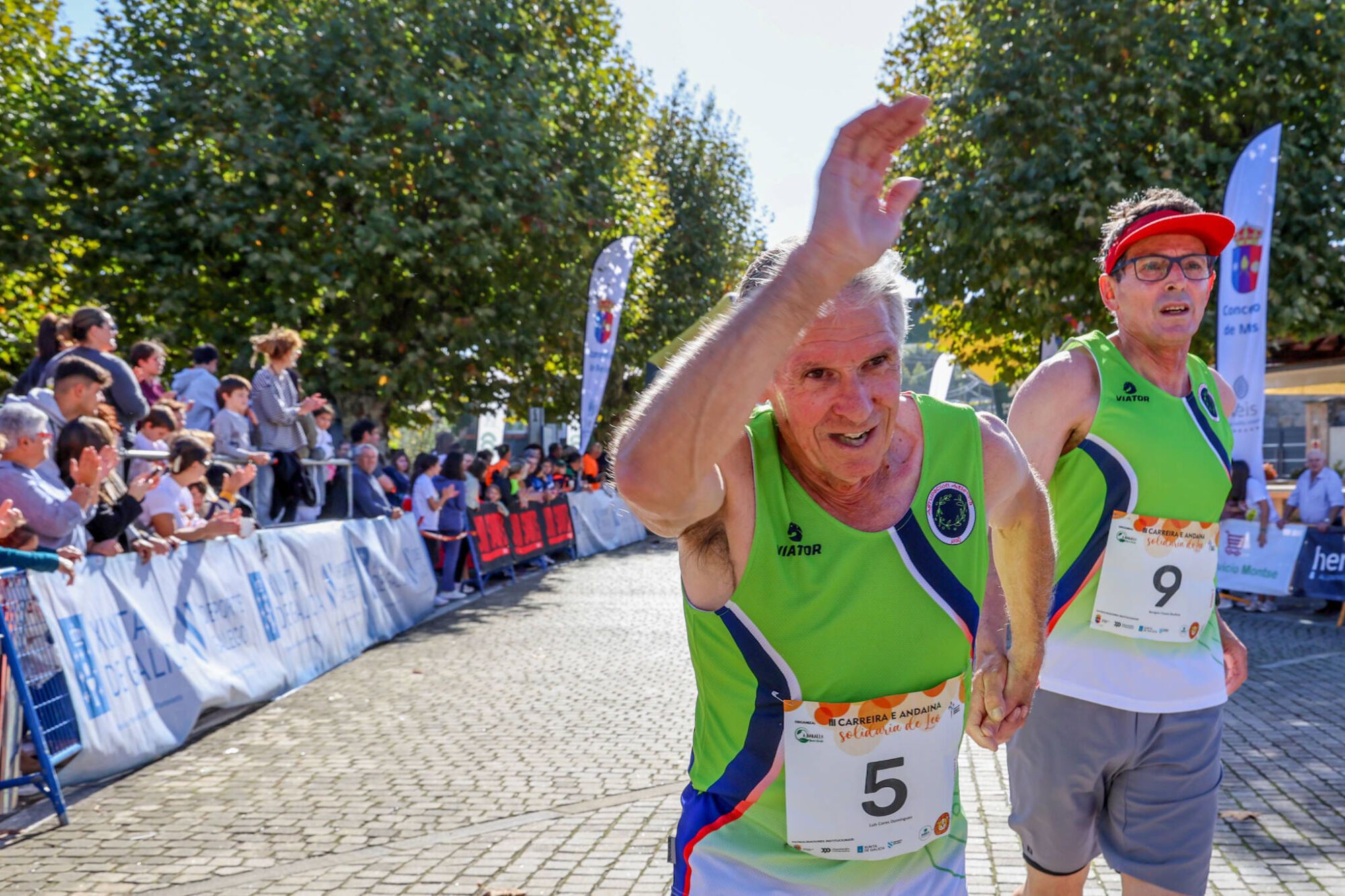 Andaina y carrera solidaria por niños como Leo Diz