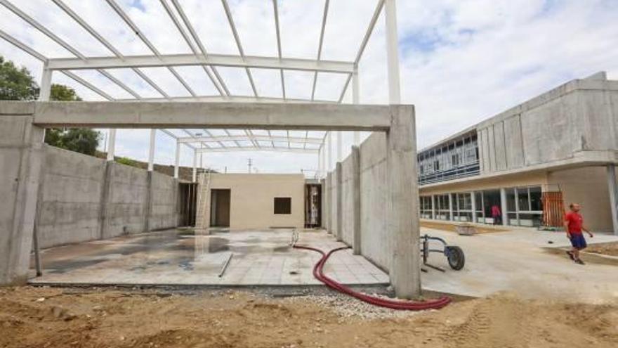 Las obras del colegio de Rojales llevan casi 3 meses paradas a falta de más presupuesto