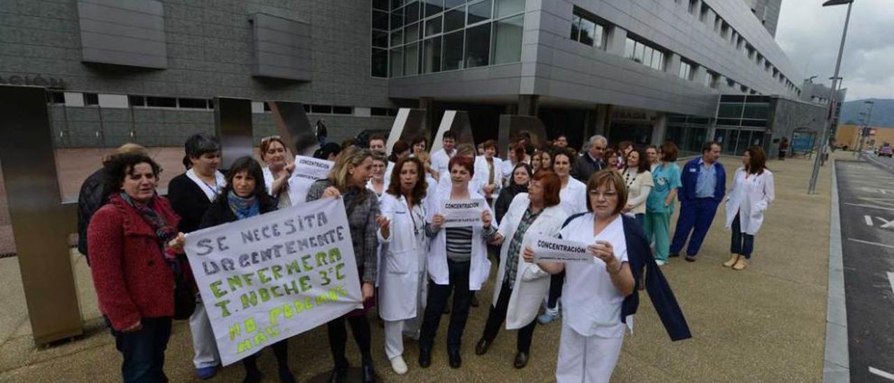 Protesta de trabajadores del hospital por la falta de personal en el Álvarez Buylla.