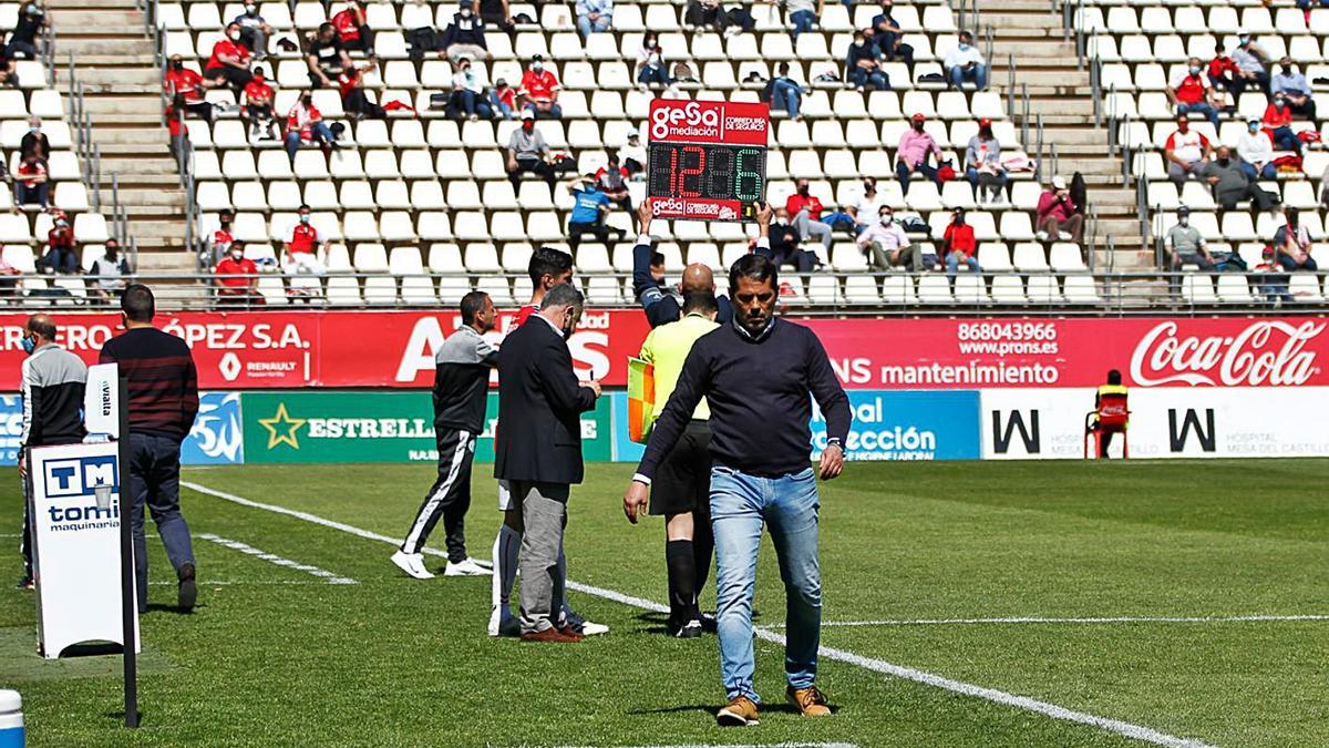 José Luis Loreto durante el encuentro ante el UCAM Murcia ante El EJido. | JUAN CARLOS CAVAL