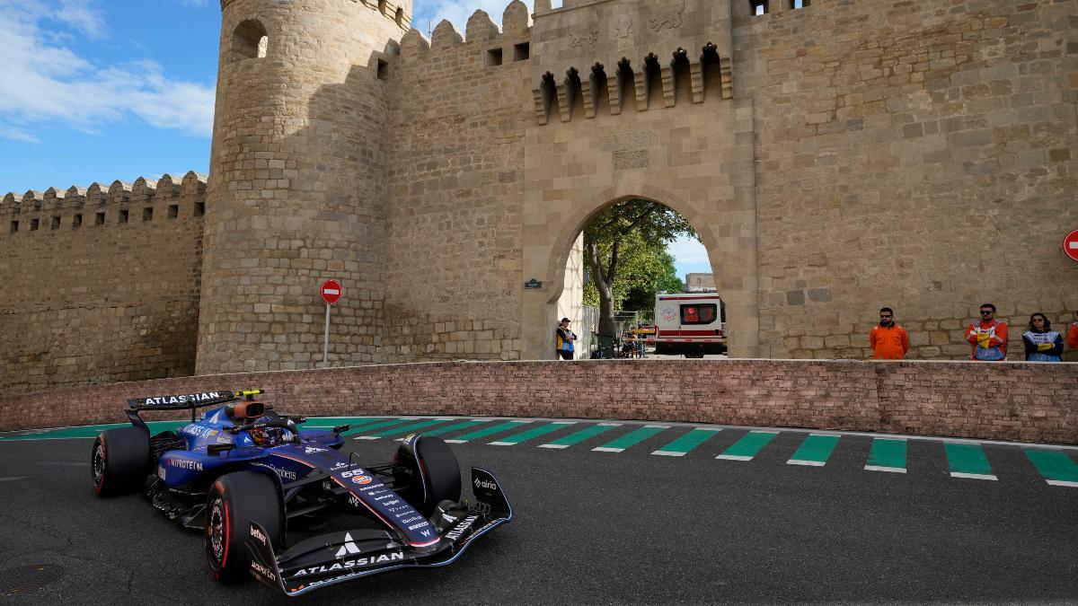 Carlos Sainz partirá segundo en parrilla en Bakú tras una caótica sesión de clasificación