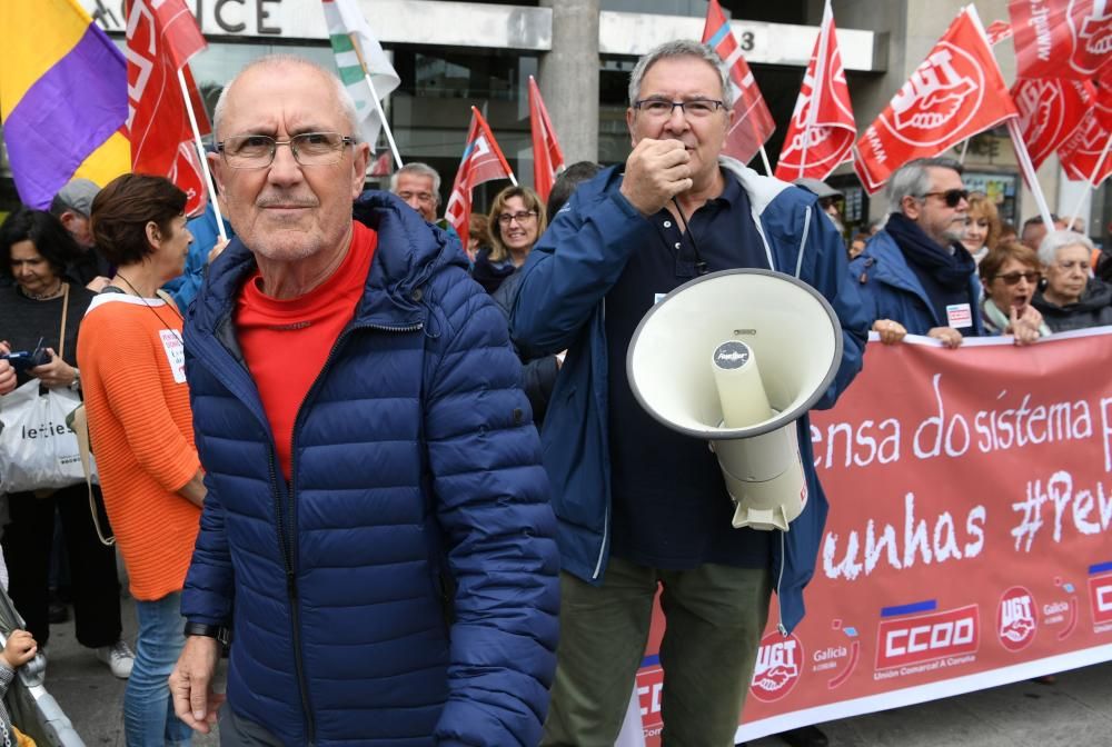 Concentración en el Obelisco convocada por CCOO y UGT en defensa de unas pensiones dignas